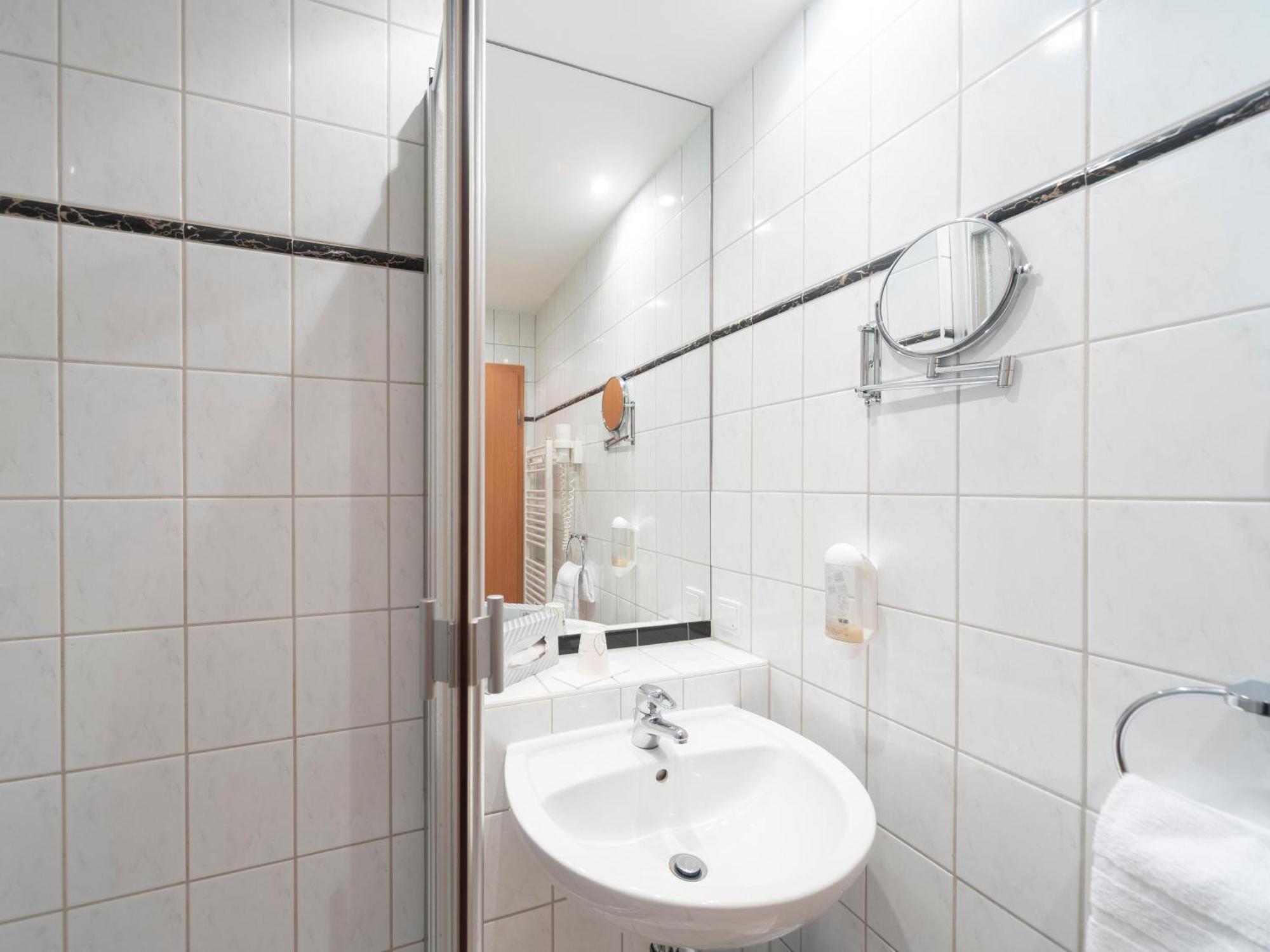 B&B Hotel Gotha-Hbf 외부 사진
