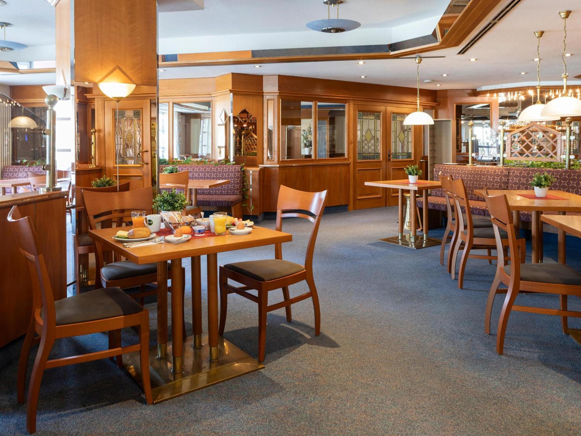 B&B Hotel Gotha-Hbf 외부 사진